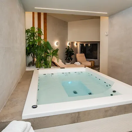 White Corner Aparthotel Thessaloniki