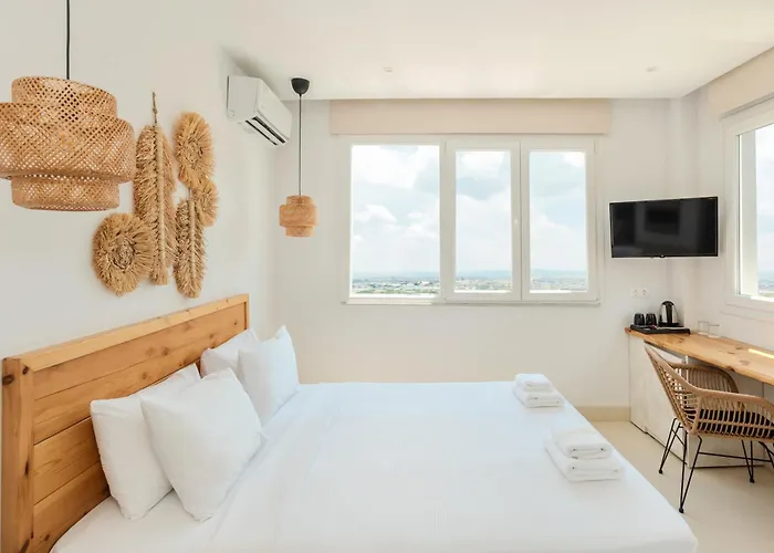 White Corner Aparthotel