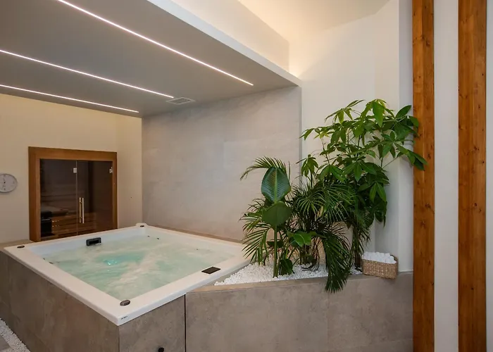 White Corner Aparthotel